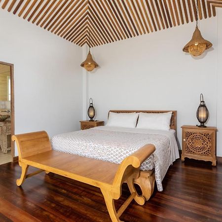 Takian Villa : Vue Mer Et Coucher De Soleil Saláta-part Kültér fotó