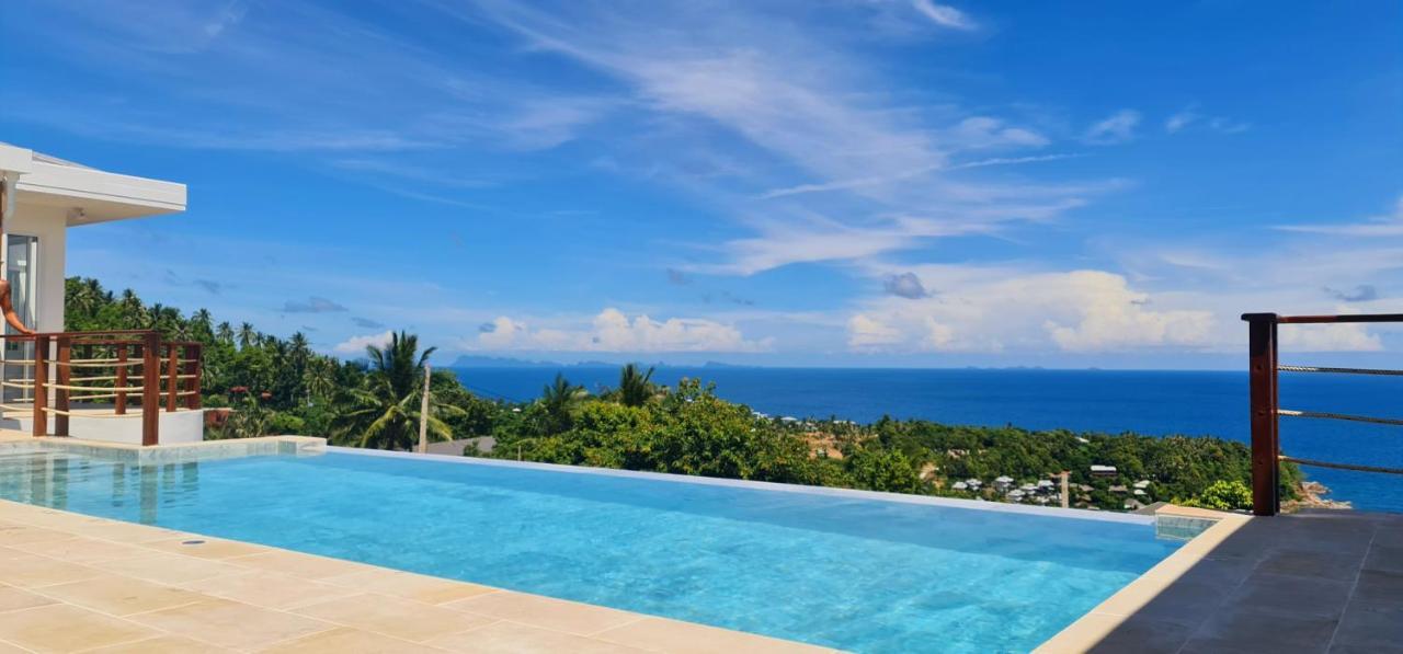 Takian Villa : Vue Mer Et Coucher De Soleil Saláta-part Kültér fotó