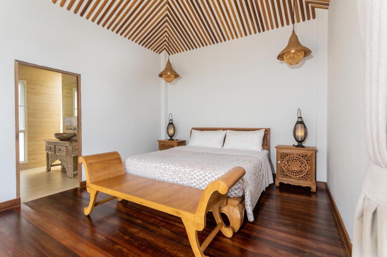 Takian Villa : Vue Mer Et Coucher De Soleil Saláta-part Kültér fotó